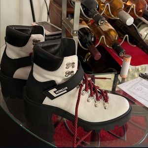 Moncler carol leather boots